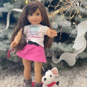 Grace Thomas doll TONS OF ACCESSORIES ( American girl)